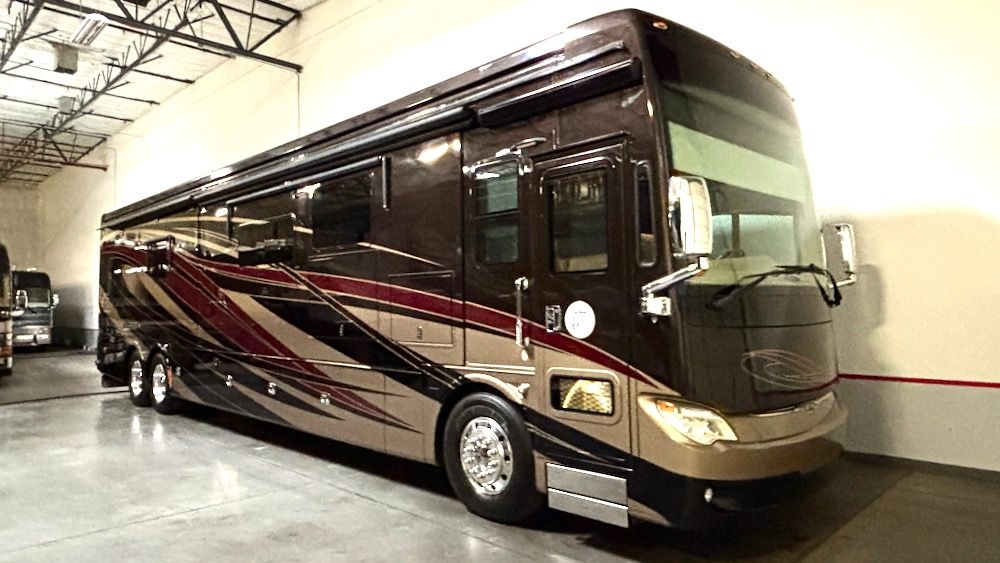 Image Description of "2016 Tiffin Allegro Bus".