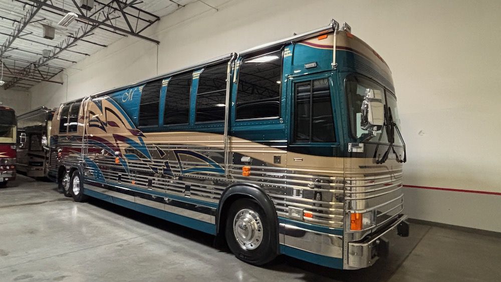 Image Description of "1998 Prevost Vogue XL".