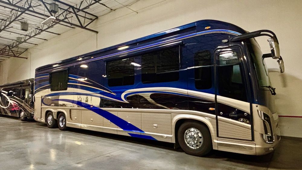 Image Description of "2014 Newell Coach".
